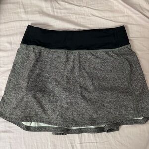 Lululemon Pace Rival Mid-Rise Skirt Long Gray Size 4